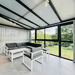 Le Logis Des Pres Country 펜션 *